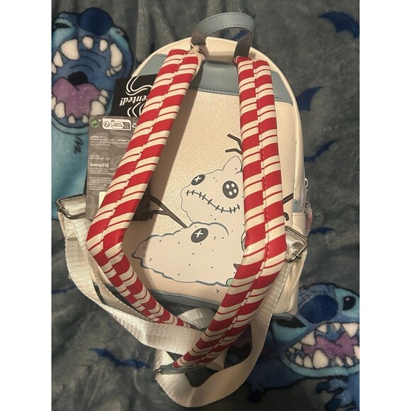 Winter stitch loungefly - Picture 2 of 5